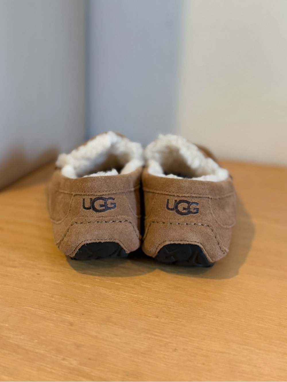 UGG MENS SUEDE SLIPPERS